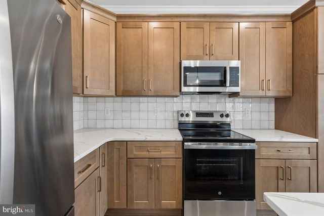 21 CHRISTMAN ST, Phoenixville, PA 19460