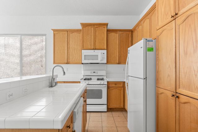 3536 Husch Way, Rancho Cordova, CA 95670