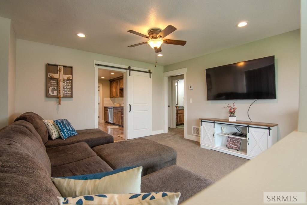 Image 4 of property listing at 331 N 3500 E, Lewisville, ID 83431