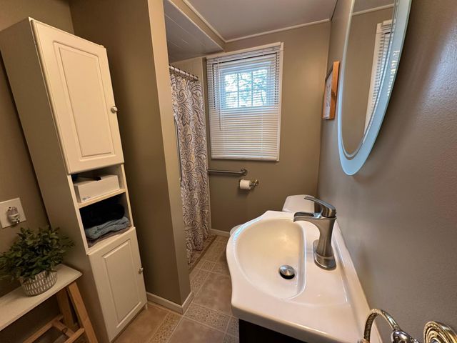 31963 Hillcrest Lane, Elizabeth Twp, MN 56537