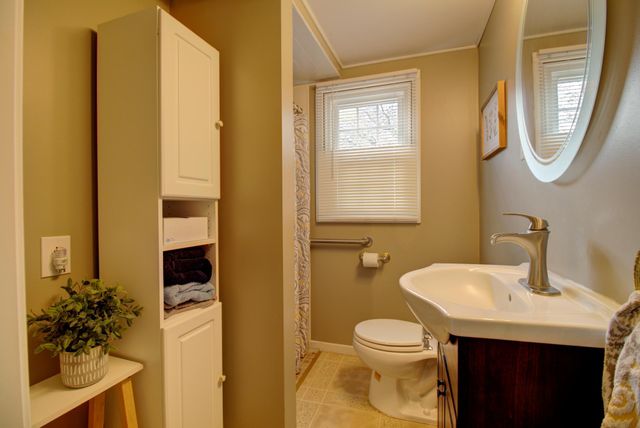 31963 Hillcrest Lane, Elizabeth Twp, MN 56537