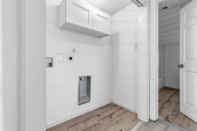 416 Seabean Street, Surfside Beach, TX 77541