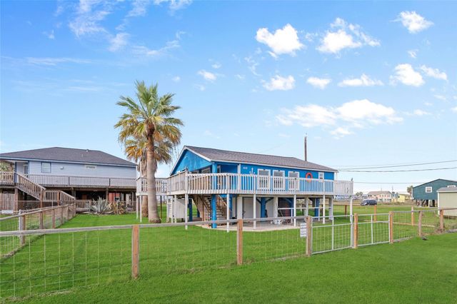 416 Seabean Street, Surfside Beach, TX 77541