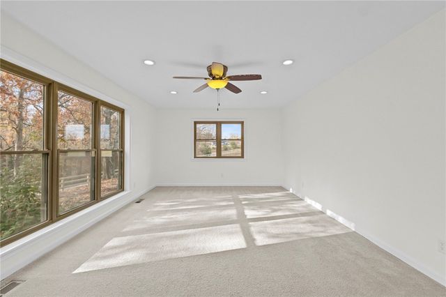20846 Ar-16, Siloam Springs, AR 72761