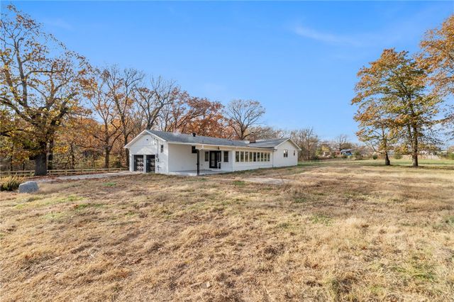20846 Ar-16, Siloam Springs, AR 72761