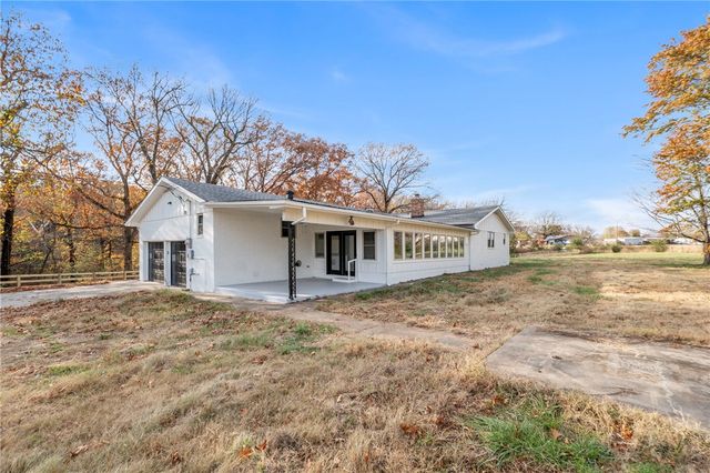 20846 Ar-16, Siloam Springs, AR 72761