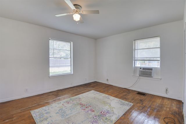 114 S 6th Street, Midlothian, TX 76065