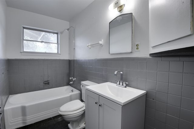 114 S 6th Street, Midlothian, TX 76065