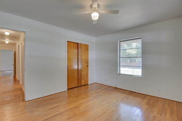 114 S 6th Street, Midlothian, TX 76065