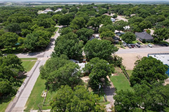 114 S 6th Street, Midlothian, TX 76065