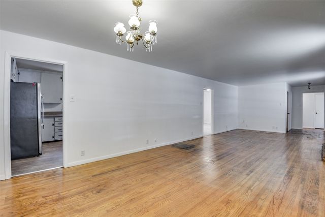 114 S 6th Street, Midlothian, TX 76065
