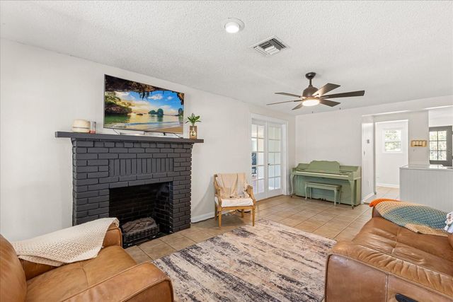 5528 HURON STREET, Mount Dora, FL 32757