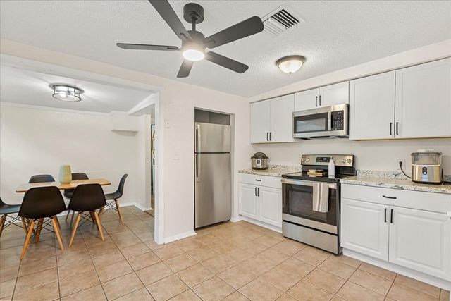 5528 HURON STREET, Mount Dora, FL 32757