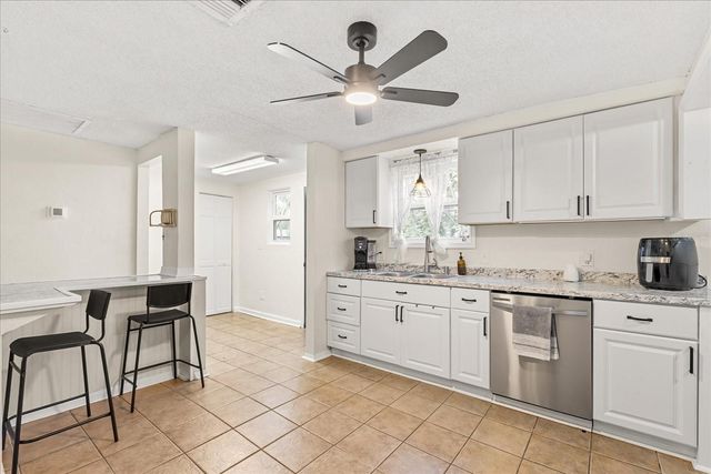 5528 HURON STREET, Mount Dora, FL 32757