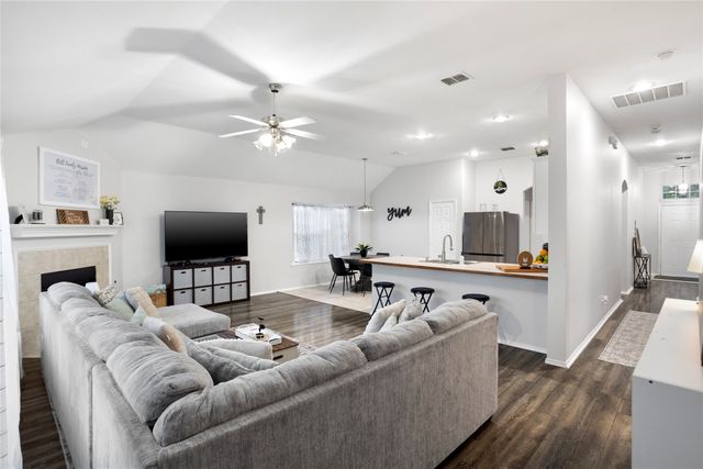 213 ARABIAN, Waxahachie, TX 75165