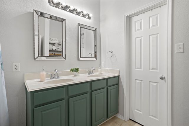 213 ARABIAN, Waxahachie, TX 75165