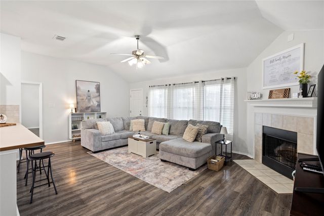 213 ARABIAN, Waxahachie, TX 75165