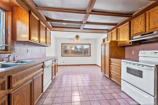 69455 Hicks Road, Armada, MI 48005