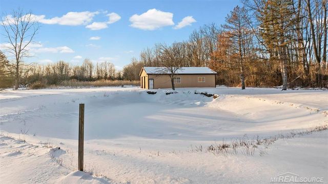 69455 Hicks Road, Armada, MI 48005