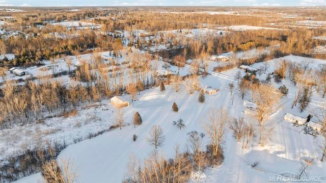 69455 Hicks Road, Armada, MI 48005