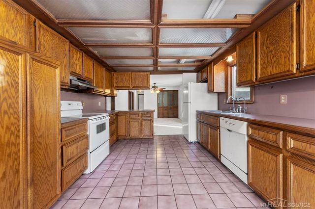 69455 Hicks Road, Armada, MI 48005