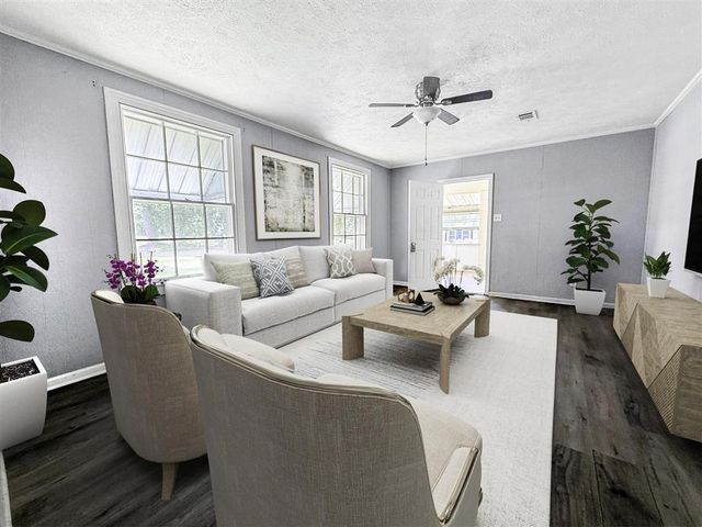 801 Kings Rd Road, Leesville, LA 71446