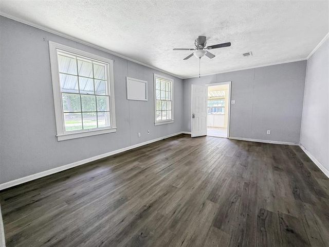 801 Kings Rd Road, Leesville, LA 71446