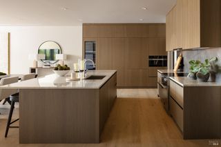 151 Sawmilll Cir #201, Healdsburg, CA 95448