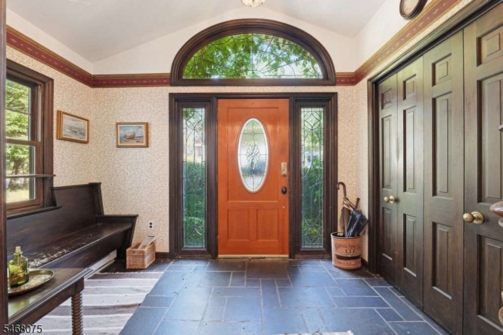 210 Leonia Ave, Leonia Boro, NJ 07605 — photo 2