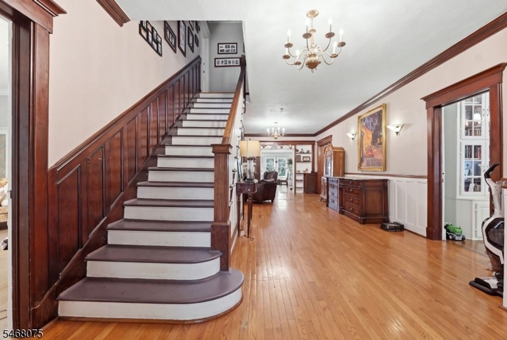 210 Leonia Ave, Leonia Boro, NJ 07605 — photo 3