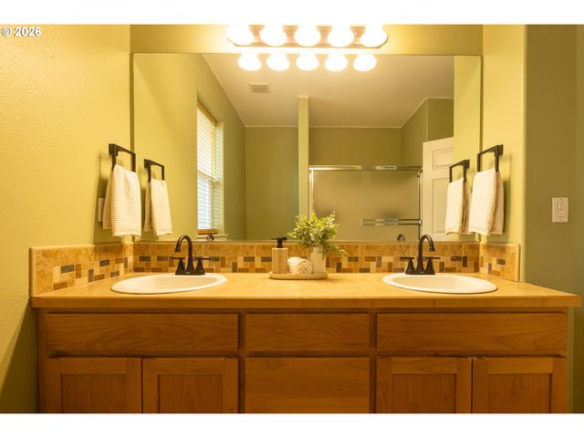 5278 Se 18TH St, Gresham, OR 97080