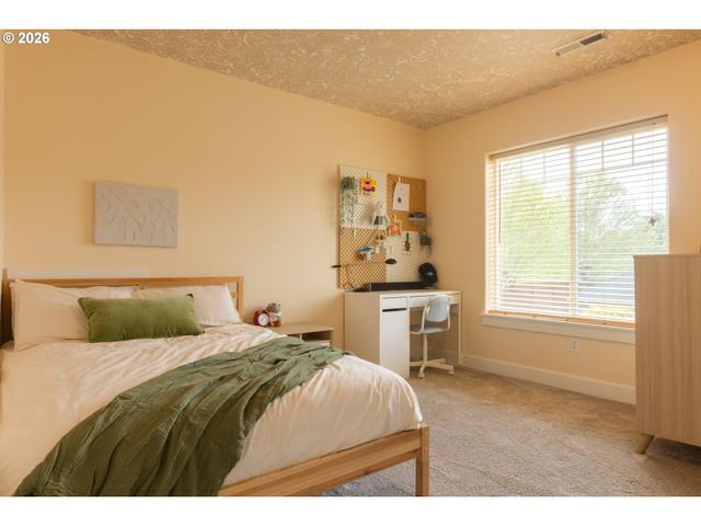 5278 Se 18TH St, Gresham, OR 97080