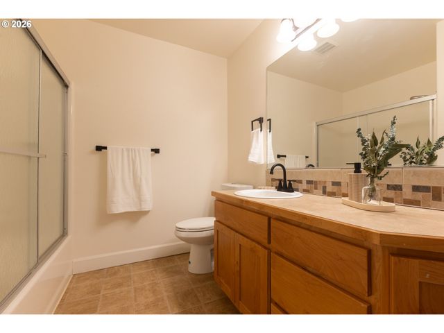 5278 Se 18TH St, Gresham, OR 97080