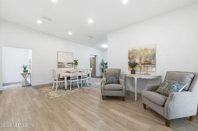 202 AZALEA Circle, Palatka, FL 32177