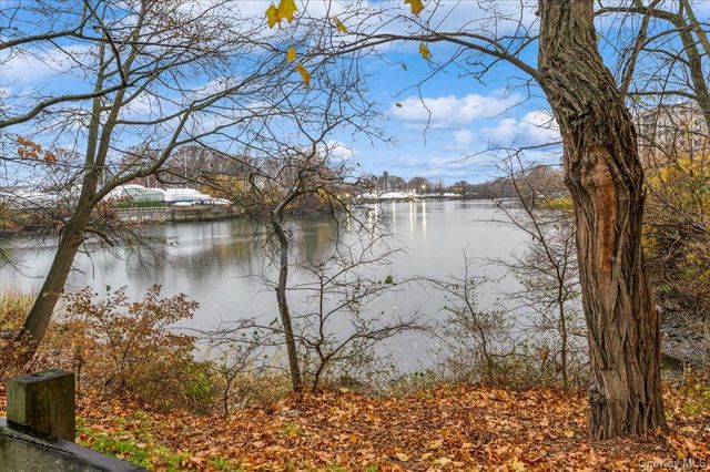 600 Pelham Road A2D, New Rochelle, NY 10805