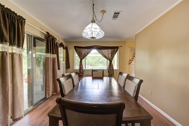 3528 Sunrise Drive, Shoreacres, TX 77571