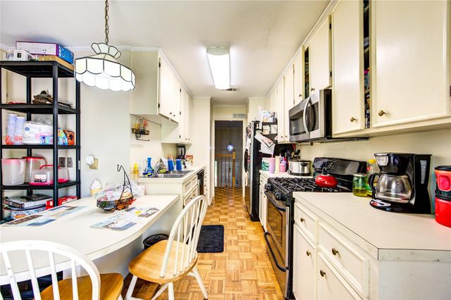 3528 Sunrise Drive, Shoreacres, TX 77571