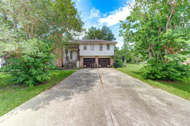 3528 Sunrise Drive, Shoreacres, TX 77571