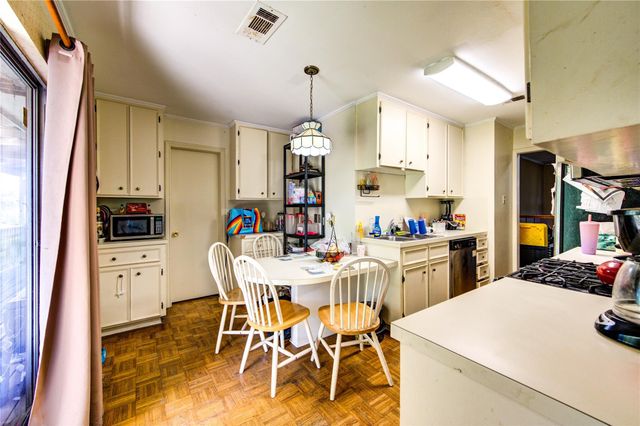 3528 Sunrise Drive, Shoreacres, TX 77571