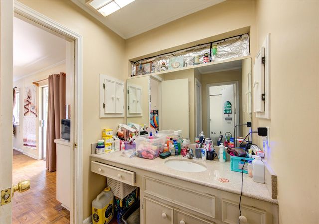 3528 Sunrise Drive, Shoreacres, TX 77571