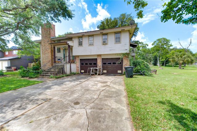 3528 Sunrise Drive, Shoreacres, TX 77571