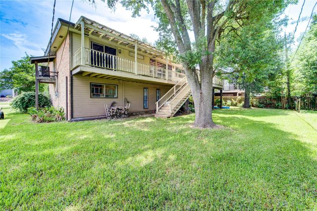 3528 Sunrise Drive, Shoreacres, TX 77571