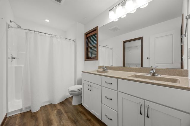4320 Banar Avenue SW, Cedar Rapids, IA 52404
