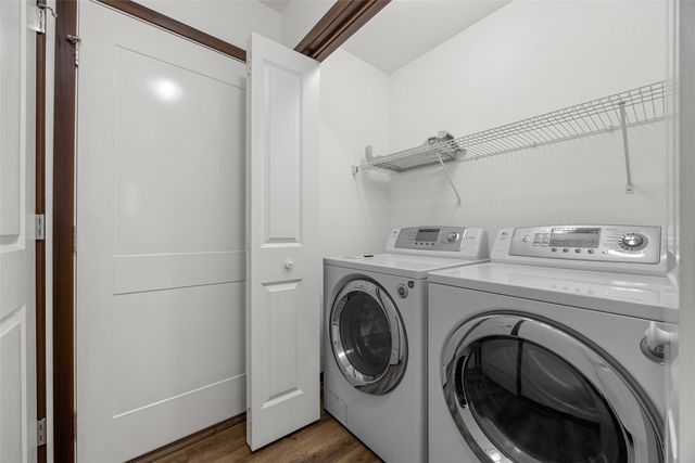 4320 Banar Avenue SW, Cedar Rapids, IA 52404