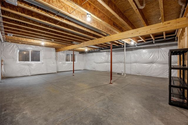 4320 Banar Avenue SW, Cedar Rapids, IA 52404