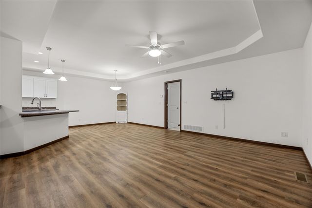 4320 Banar Avenue SW, Cedar Rapids, IA 52404