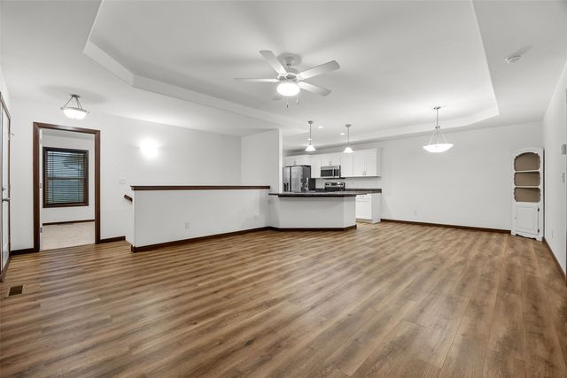 4320 Banar Avenue SW, Cedar Rapids, IA 52404