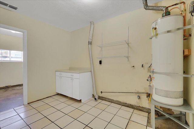 4357 Twain Dr, Olivehurst, CA 95961