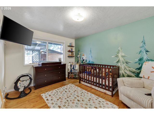 1173 Se ELM St, Hillsboro, OR 97123