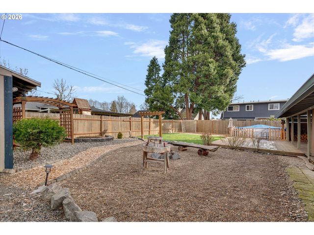 1173 Se ELM St, Hillsboro, OR 97123